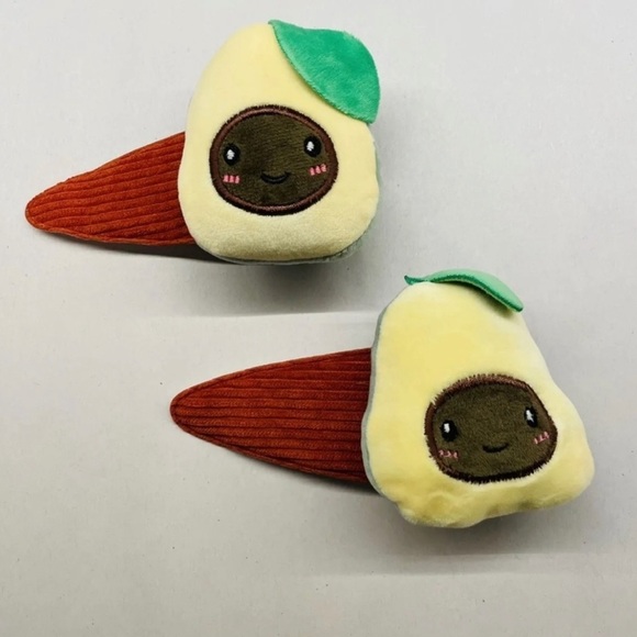 Bundle of 10 Jumbo Plush Hair Clips 30% off Bundles ☘️ - Picture 8 of 12